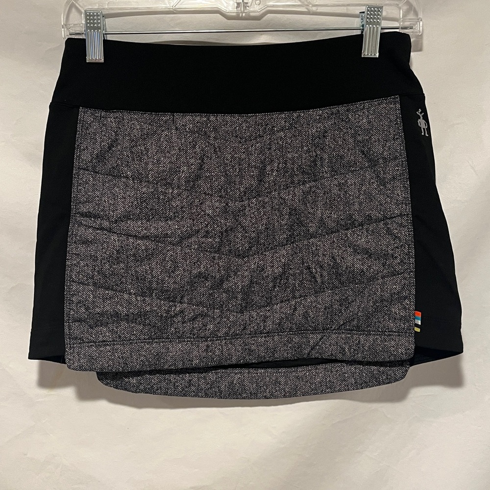 Smartwool Women's Herringbone Black and Gray Mini Skirt Size XS